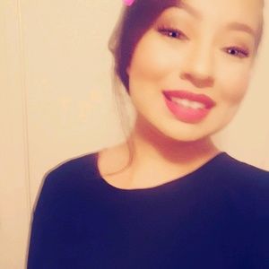 Meet your Posher, Selene